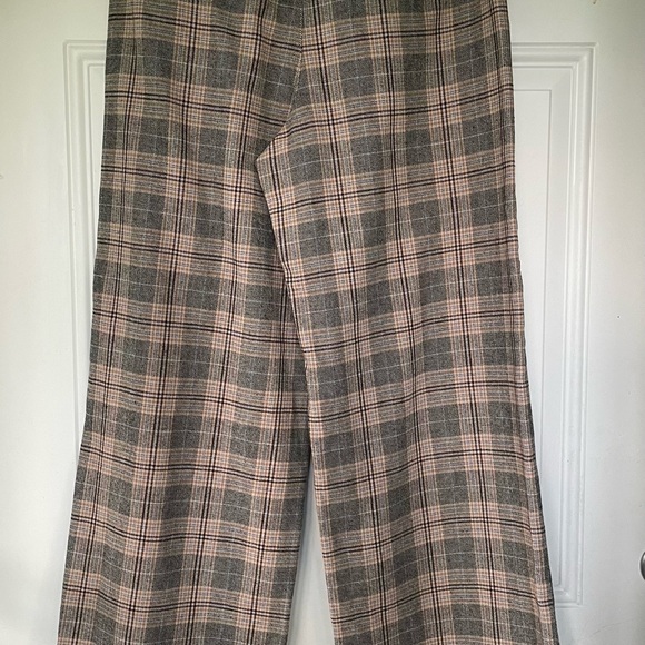 ✨3/$30 AE Tall Wide Leg Brown Plaid Pants - Picture 2 of 10